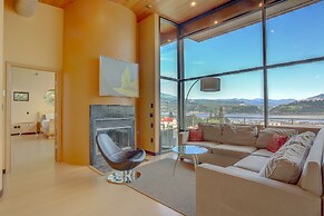 Alizes Modern Home with Views of the Columbia River Gorge by RedAwning