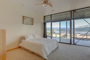 Alizes Modern Home with Views of the Columbia River Gorge by RedAwning