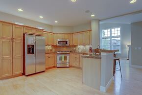 Vantage Point 3 Bedroom Townhouse by RedAwning