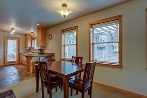 Hutson's Hideaway 1 Bedroom Apts by Redawning