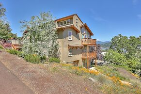 Hutson's Hideaway 1 Bedroom Apts by Redawning