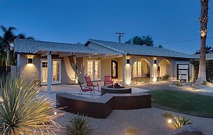 Casa San Marino 3 Bedroom Home by RedAwning