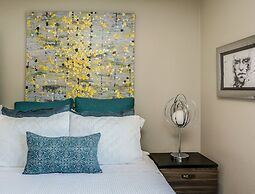 Casa San Marino 3 Bedroom Home by RedAwning