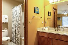 15 Lodge Condo with Hood River Bridge View by RedAwning