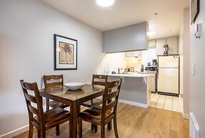 15 Lodge Condo with Hood River Bridge View by RedAwning