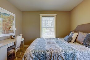 Westside Walkable 3 Bedroom Home by RedAwning