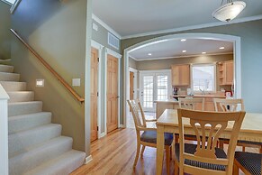 Westside Walkable 3 Bedroom Home by RedAwning