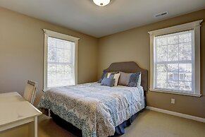 Westside Walkable 3 Bedroom Home by RedAwning