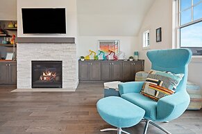 Pet-Friendly Cairn Home features Private Hot Tub and Fire Pit on the B