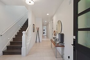 Pet-Friendly Cairn Home features Private Hot Tub and Fire Pit on the B