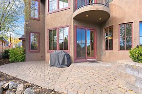 Drake Park 3 Bedroom Home by RedAwning