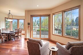 Drake Park 3 Bedroom Home by RedAwning