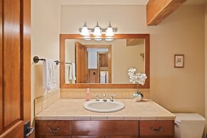 Drake Park 3 Bedroom Home by RedAwning