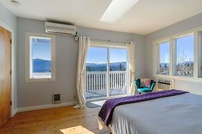 Grandview 3 Bedroom Home by RedAwning