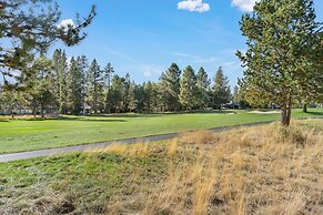 11 Tournament 5 Bedroom Home by RedAwning