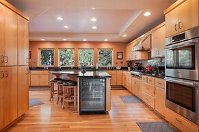 11 Tournament 5 Bedroom Home by RedAwning