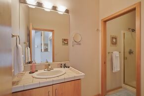 11 Tournament 5 Bedroom Home by RedAwning