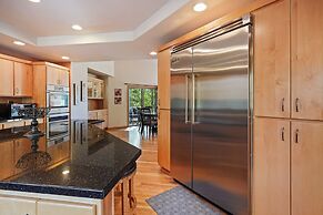 11 Tournament 5 Bedroom Home by RedAwning