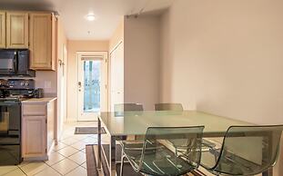 Lodge 27 Roomy Condo with Gear Storage Onsite by RedAwning