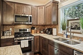 Trails End 5 Bedroom Home by RedAwning