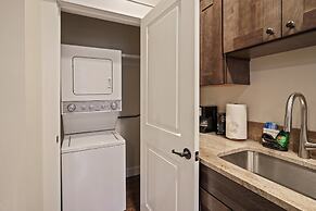 Trails End 5 Bedroom Home by RedAwning