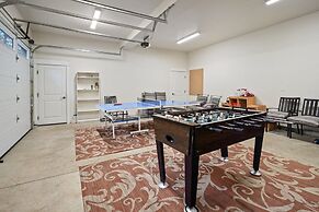 Trails End 5 Bedroom Home by RedAwning