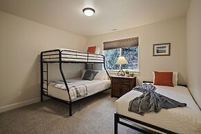 Trails End 5 Bedroom Home by RedAwning