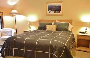 Pet-Friendly 8 Leisure Home features Private Hot Tub and Gas BBQ by Re