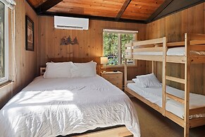 7 Grizzly Home New Private Hot Tub on the Deck and Bike for Adventure 