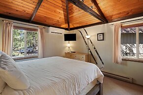 7 Grizzly Home New Private Hot Tub on the Deck and Bike for Adventure 