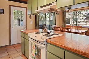 7 Grizzly Home New Private Hot Tub on the Deck and Bike for Adventure 