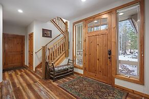 11 Vine Maple 5 Bedroom Home by RedAwning