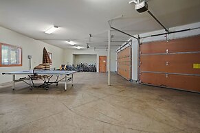 11 Vine Maple 5 Bedroom Home by RedAwning