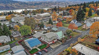 Northern Lights 3 Bedroom Home by RedAwning