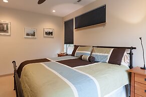 Mountain House 4 Bedroom Home by RedAwning