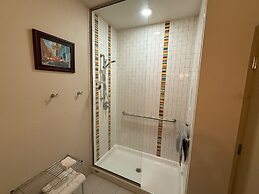 Mountain House 4 Bedroom Home by RedAwning