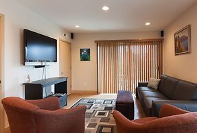 Mountain House 4 Bedroom Home by RedAwning