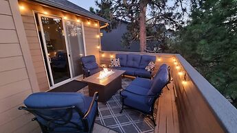 Quinn Creek 4 Bedroom Home by RedAwning