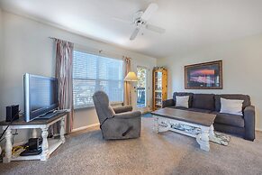 Alley's 22 Condo with Direct Deck Access by RedAwning