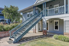 Alley's 22 Condo with Direct Deck Access by RedAwning