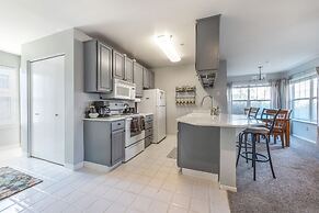 Alley's 22 Condo with Direct Deck Access by RedAwning