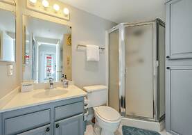 Alley's 22 Condo with Direct Deck Access by RedAwning