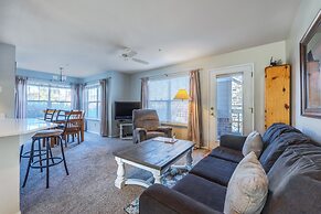 Alley's 22 Condo with Direct Deck Access by RedAwning