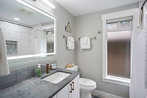 2 Killdeer Home features Private Hot Tub and Bikes to Explore Sunriver