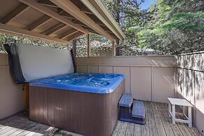 2 Killdeer Home features Private Hot Tub and Bikes to Explore Sunriver