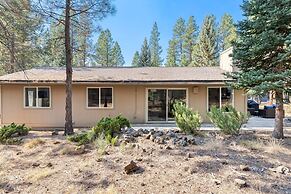 2 Killdeer Home features Private Hot Tub and Bikes to Explore Sunriver