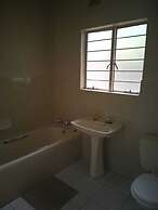 Fourways Boarding Lodge