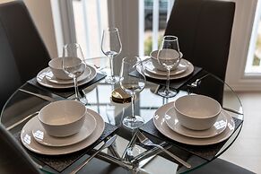 Reading Green Park Village Serviced Apt