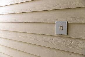 Reading Green Park Village Serviced Apt