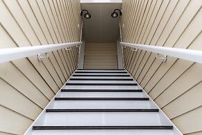 Reading Green Park Village Serviced Apt